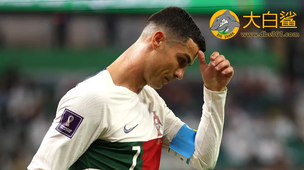 CR 7被肯德基炸了！罗纳尔多在纳斯尔转会前野蛮地拖后腿